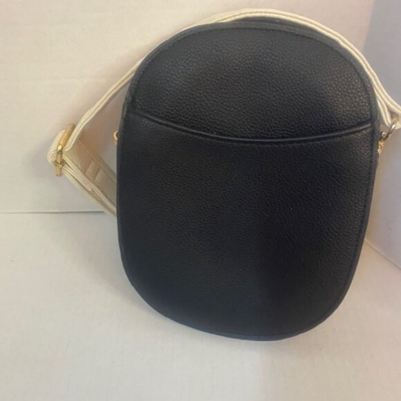 Sleepyville Critters sea otter crossbody bag - Picture 3 of 5